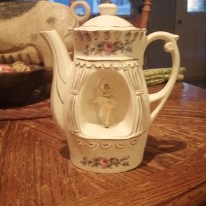 Antique teapot music box